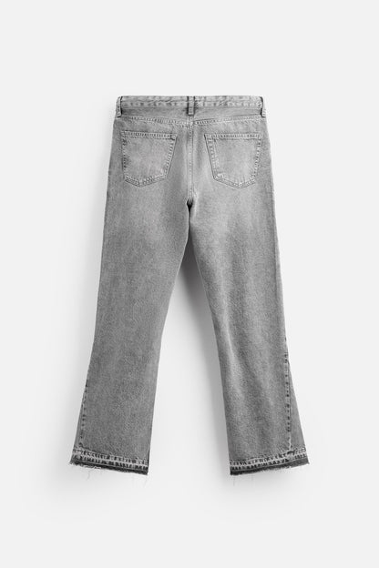 WASHED FLARED JEANS