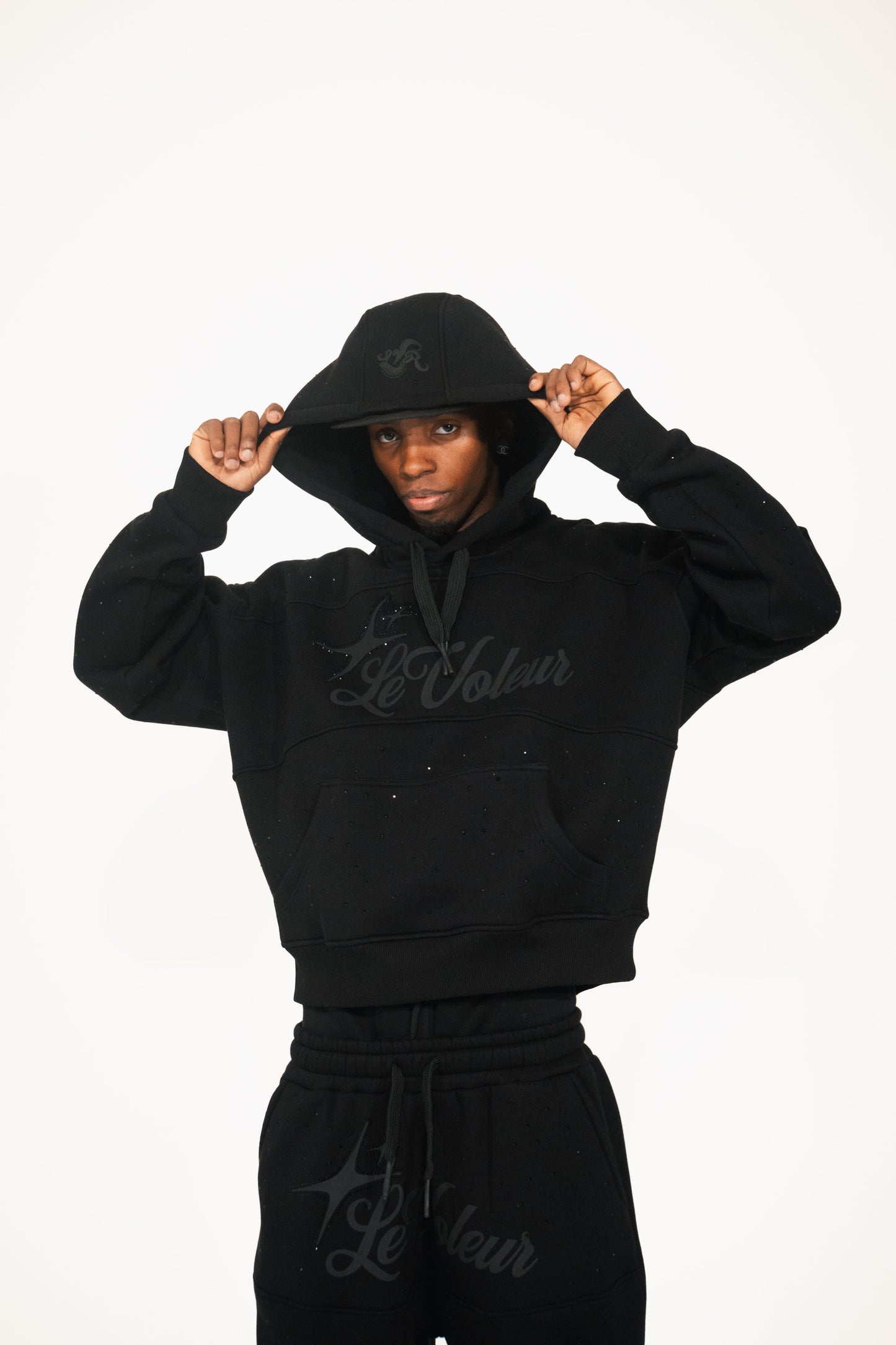 VOLEUR HOODIE + FREE SWEATPANTS