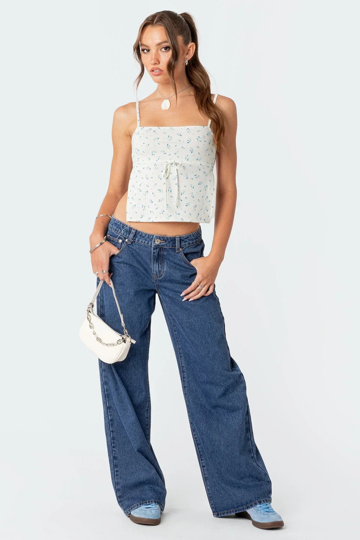 LOW RISE JEANS